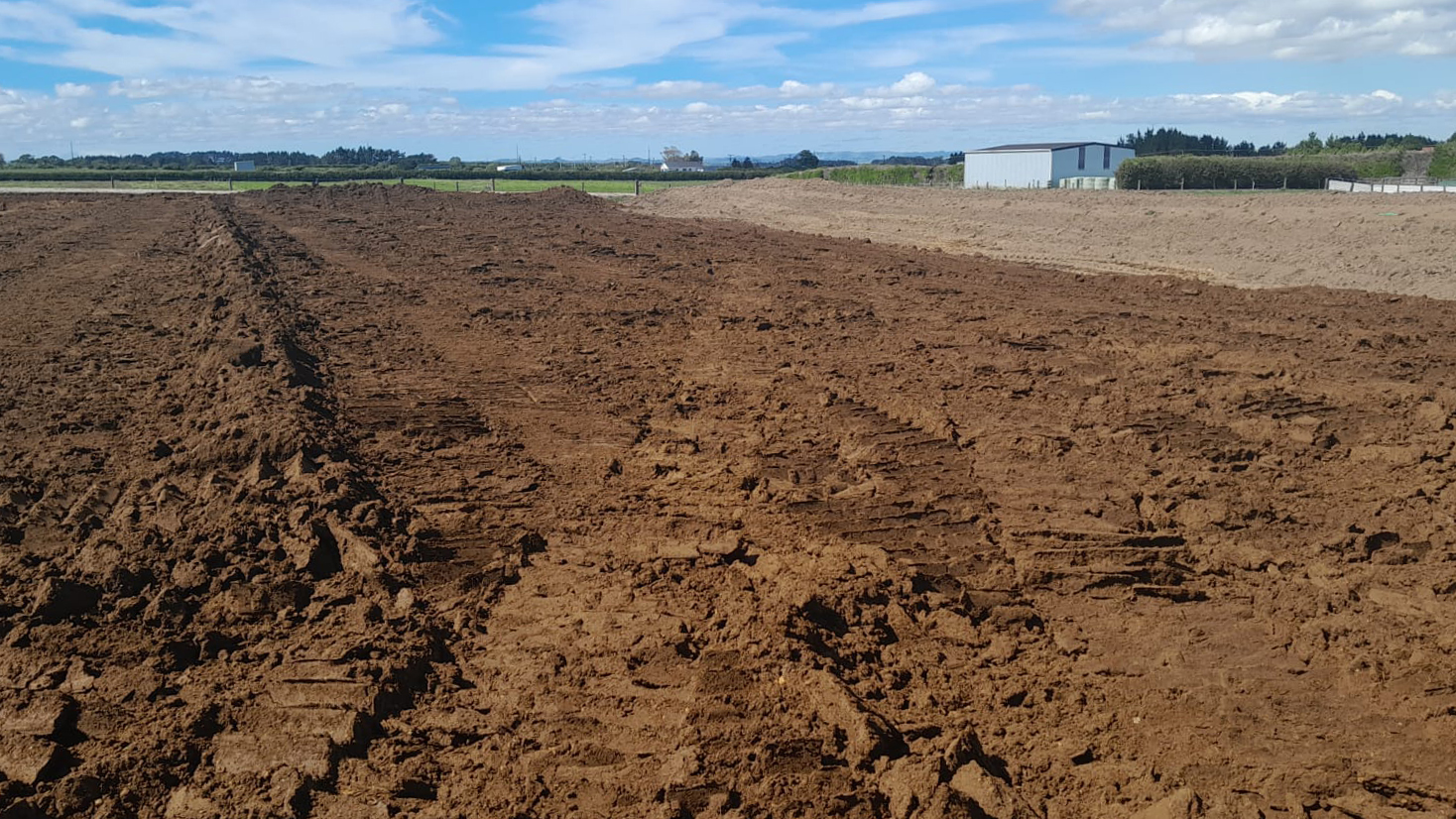 Terry Goble feed shed pad 15